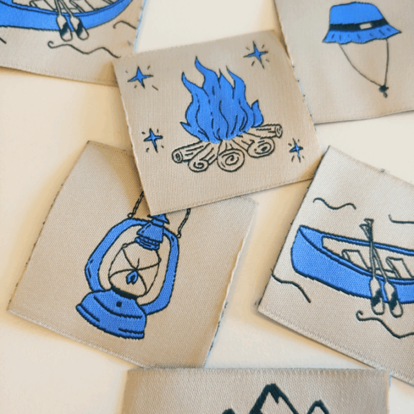 Étiquettes tissées à coudre - Camping